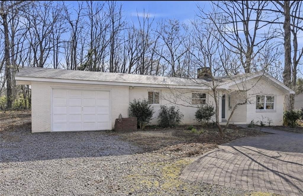 233 Nordwin Drive, Winston-salem, NC 27104