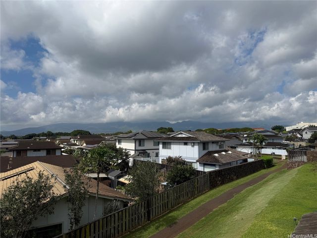 94-1420 Kulewa Loop 37S, Waipahu, HI 96797