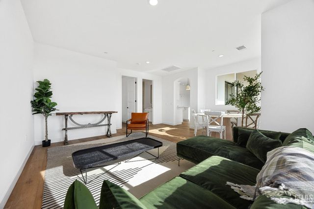 12900 Altair Court, Bakersfield, CA 93314