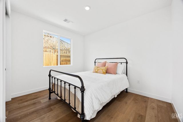 12900 Altair Court, Bakersfield, CA 93314