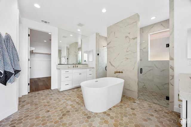 12900 Altair Court, Bakersfield, CA 93314