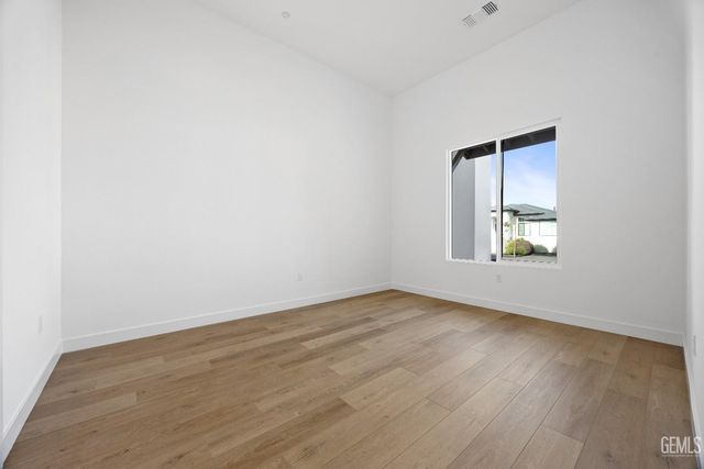 12900 Altair Court, Bakersfield, CA 93314