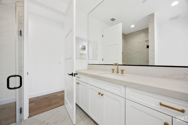 12900 Altair Court, Bakersfield, CA 93314