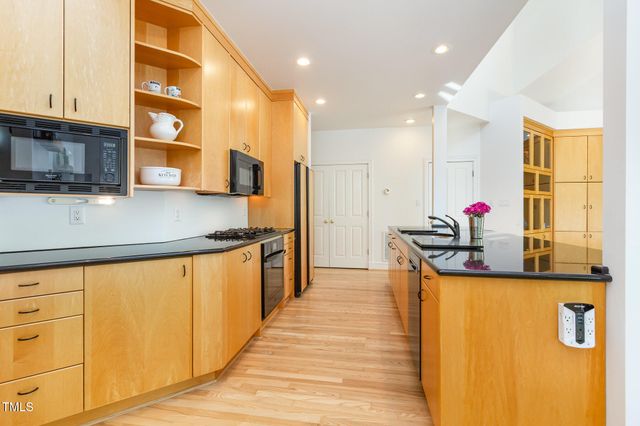 1011 Wood Sage Drive, Chapel Hill, NC 27516