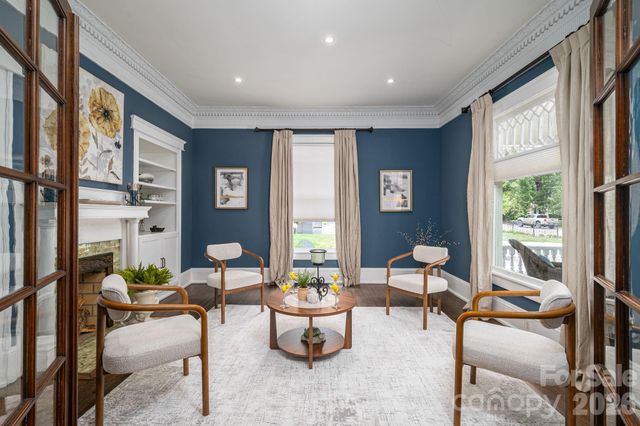 307 N Main Street, Belmont, NC 28012
