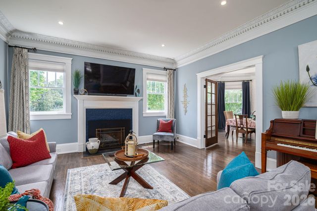 307 N Main Street, Belmont, NC 28012
