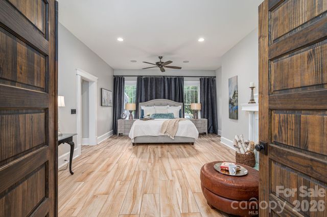 307 N Main Street, Belmont, NC 28012