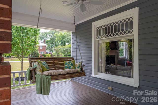 307 N Main Street, Belmont, NC 28012