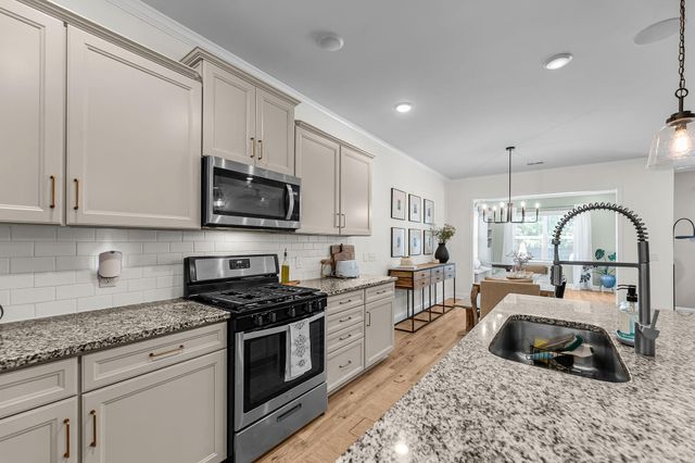 5012 Cranesbill Way, Johns Island, SC 29455