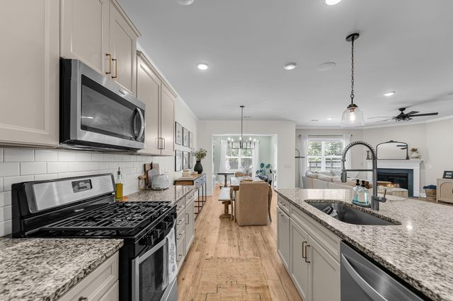 5012 Cranesbill Way, Johns Island, SC 29455