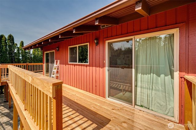 1415 Cloverdale Road, Kalama, WA 98625