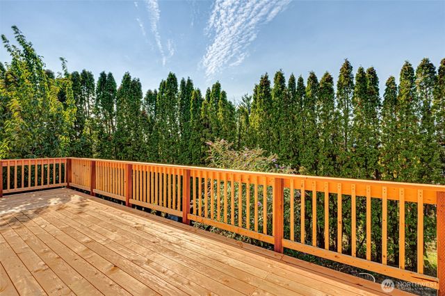 1415 Cloverdale Road, Kalama, WA 98625