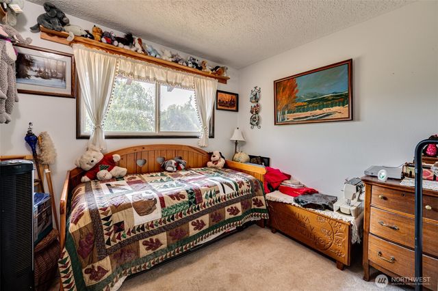 1415 Cloverdale Road, Kalama, WA 98625