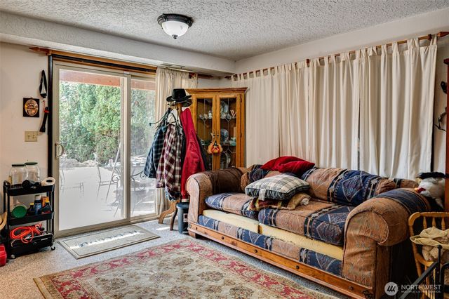 1415 Cloverdale Road, Kalama, WA 98625