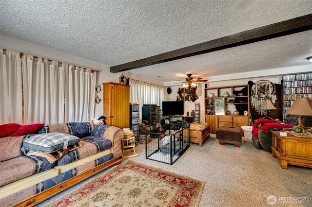 1415 Cloverdale Road, Kalama, WA 98625