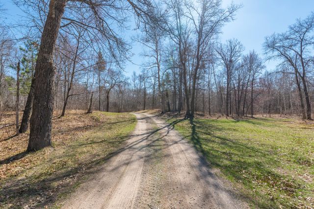 6148 N. Sluetter Road, Pequot Lakes, MN 56472