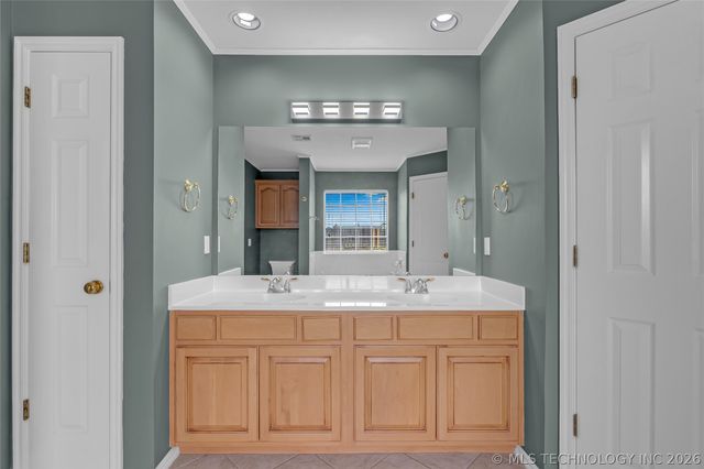 2817 E 102nd Place, Tulsa, OK 74137