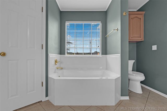 2817 E 102nd Place, Tulsa, OK 74137