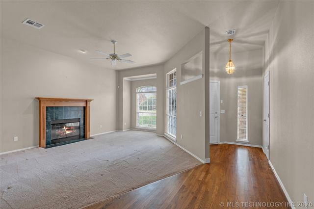 2817 E 102nd Place, Tulsa, OK 74137
