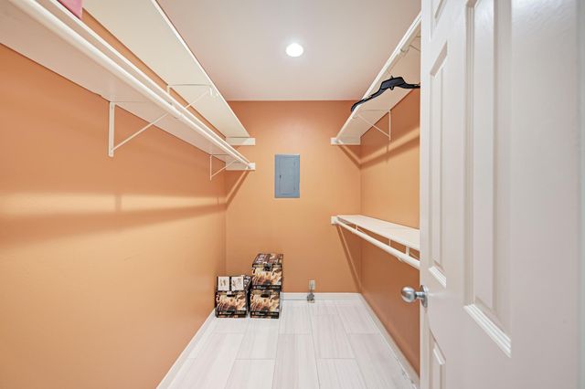 4209 Marathon BLVD 202, Austin, TX 78756
