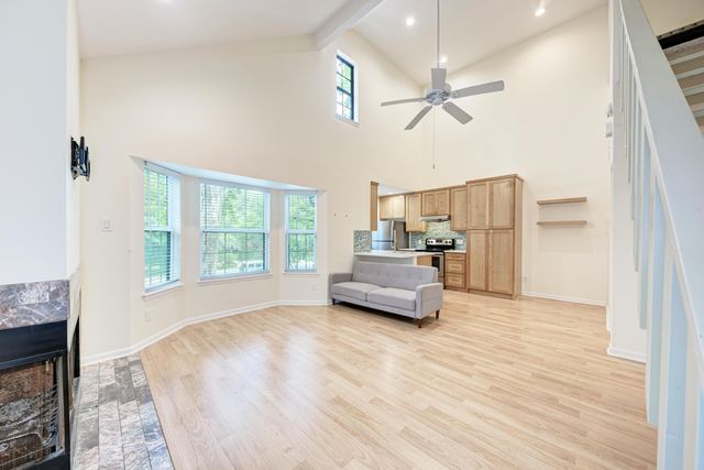 4209 Marathon BLVD 202, Austin, TX 78756