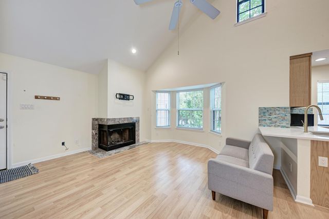 4209 Marathon BLVD 202, Austin, TX 78756
