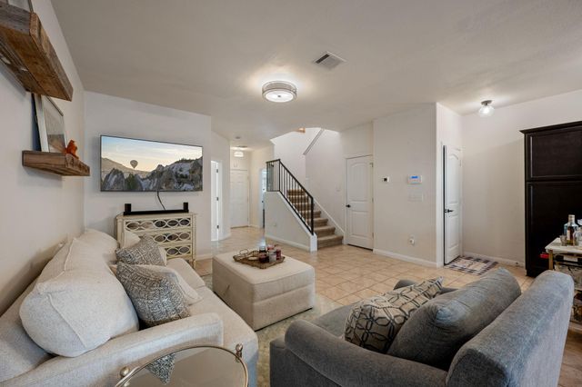 513 Katmai CIR, Pflugerville, TX 78660