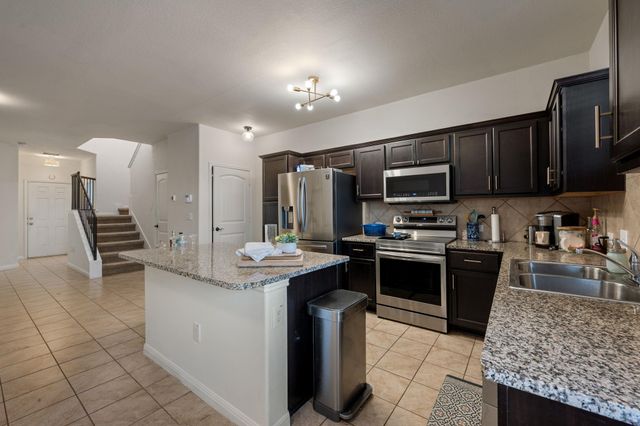 513 Katmai CIR, Pflugerville, TX 78660