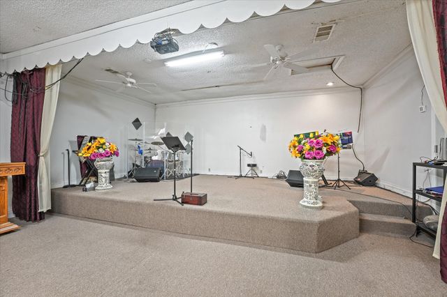 121 Kaufman Street, Waxahachie, TX 75165