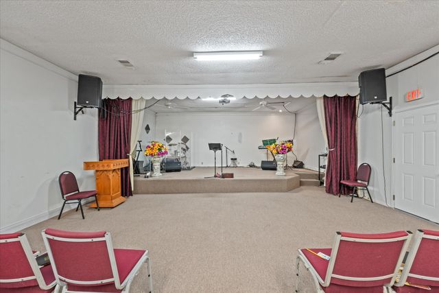 121 Kaufman Street, Waxahachie, TX 75165