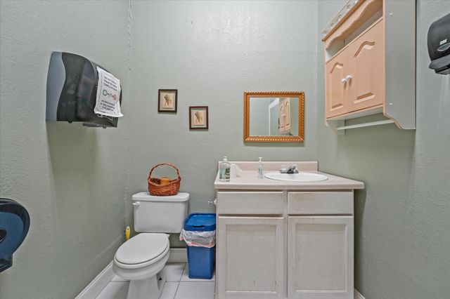 121 Kaufman Street, Waxahachie, TX 75165