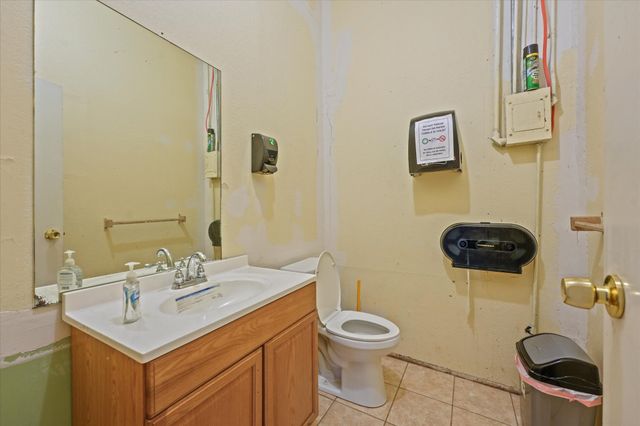121 Kaufman Street, Waxahachie, TX 75165