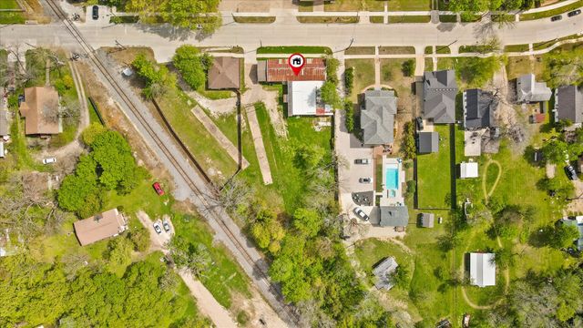 121 Kaufman Street, Waxahachie, TX 75165