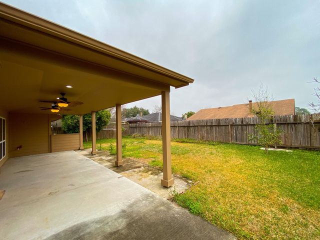 11414 Chelsea Walk Drive, Houston, TX 77066