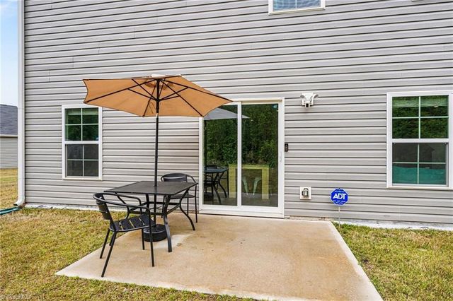 163 Green Mallard Way, Mayodan, NC 27027