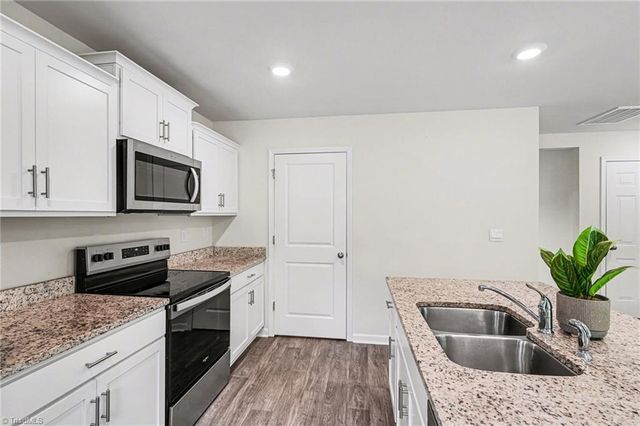 163 Green Mallard Way, Mayodan, NC 27027