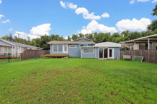 8048 Woodvale Road, Fort Worth, TX 76135