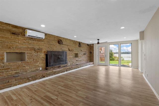 8048 Woodvale Road, Fort Worth, TX 76135