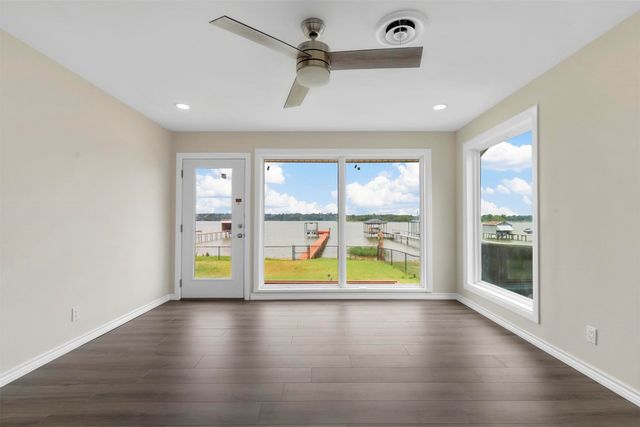 8048 Woodvale Road, Fort Worth, TX 76135