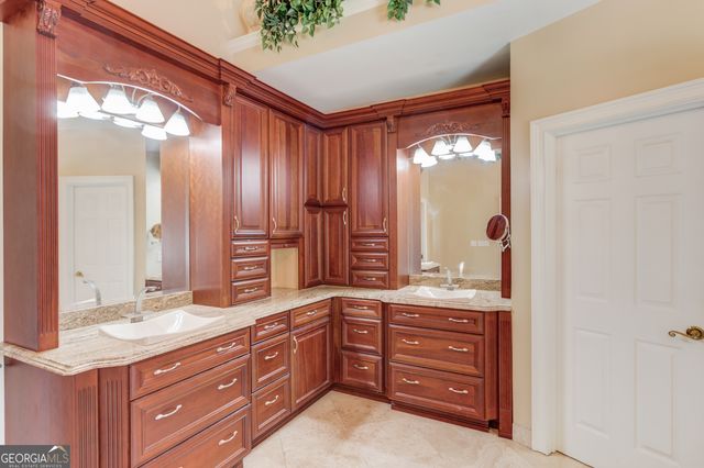 2043 Burgundy Drive, Braselton, GA 30517