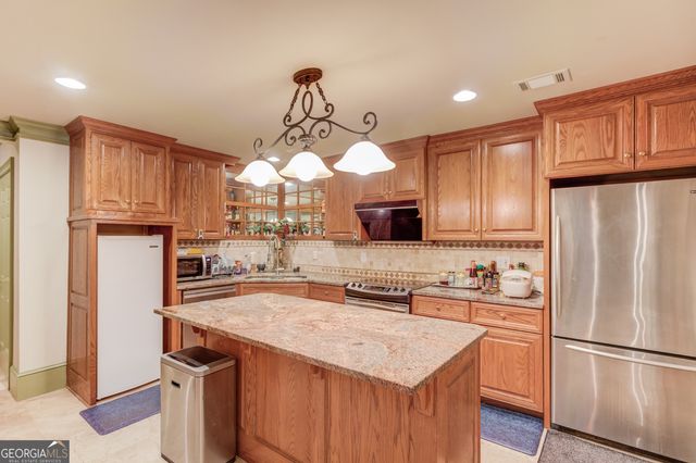 2043 Burgundy Drive, Braselton, GA 30517
