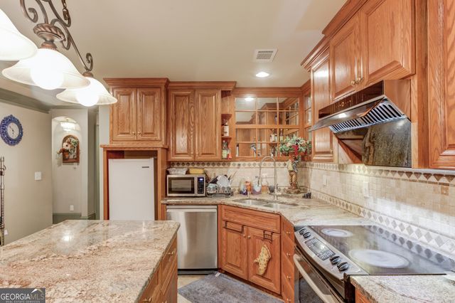 2043 Burgundy Drive, Braselton, GA 30517