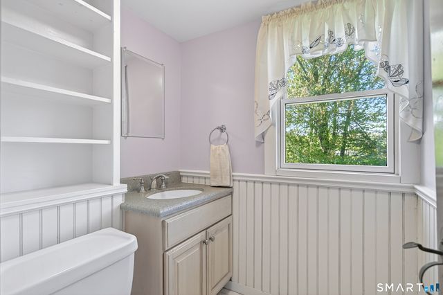 1 Deer Run, New Fairfield, CT 06812