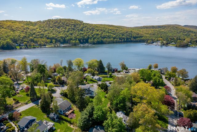 1 Deer Run, New Fairfield, CT 06812