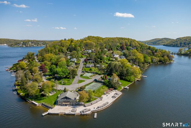 1 Deer Run, New Fairfield, CT 06812