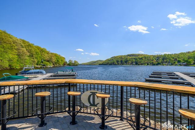 1 Deer Run, New Fairfield, CT 06812