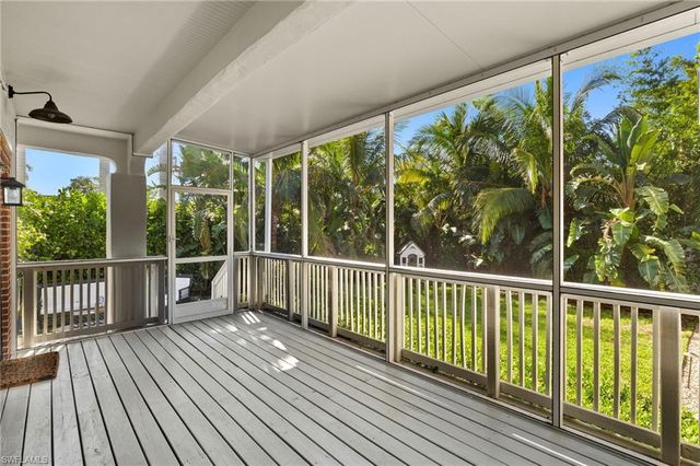 1230 Caloosa DR, Fort Myers, FL 33901