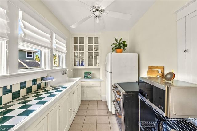 1230 Caloosa DR, Fort Myers, FL 33901