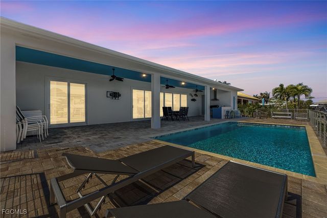 3632 Emerald AVE, St James City, FL 33956