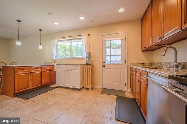 2893 CHALET CT, Woodbridge, VA 22192